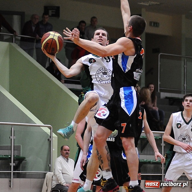 Zdjęcie w galerii na portalu naszraciborz.pl: Koszykówka. Niestety porażki wiadomości z regionu