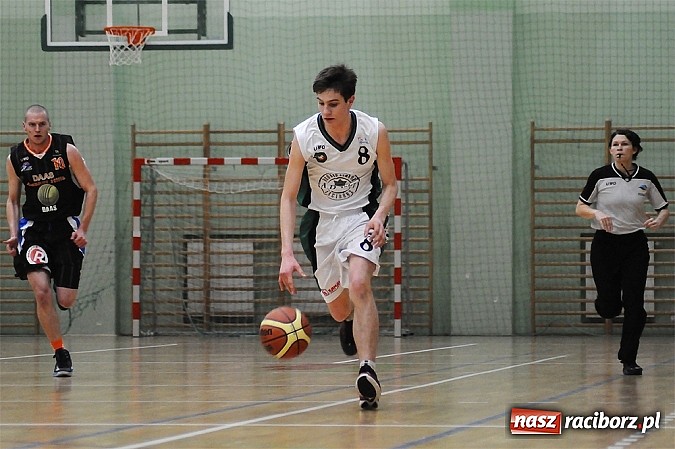 Zdjęcie w galerii na portalu naszraciborz.pl: Koszykówka. Niestety porażki wiadomości z regionu