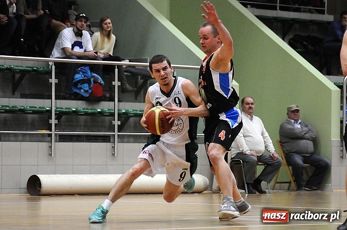 Zdjęcie w galerii na portalu naszraciborz.pl: Koszykówka. Niestety porażki wiadomości z regionu
