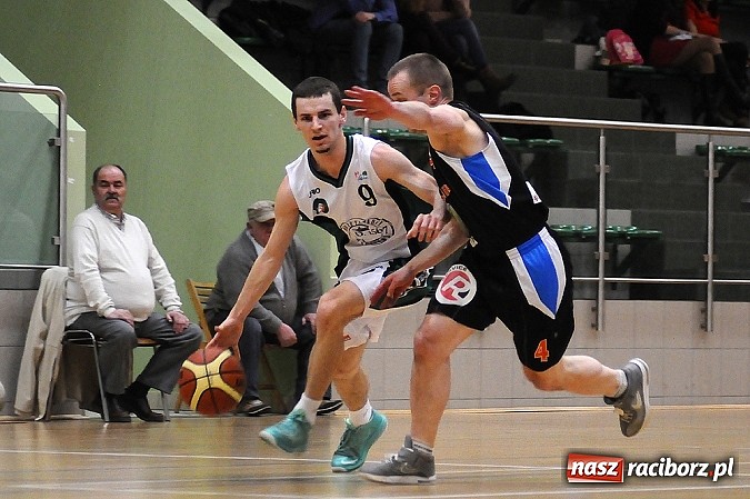 Zdjęcie w galerii na portalu naszraciborz.pl: Koszykówka. Niestety porażki wiadomości z regionu
