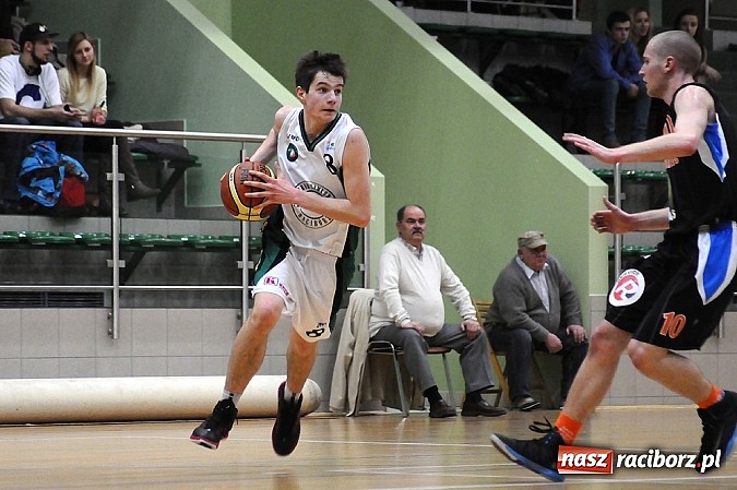 Zdjęcie w galerii na portalu naszraciborz.pl: Koszykówka. Niestety porażki wiadomości z regionu