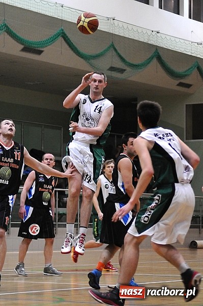 Zdjęcie w galerii na portalu naszraciborz.pl: Koszykówka. Niestety porażki wiadomości z regionu