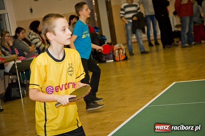 Zdjęcie w galerii na portalu naszraciborz.pl: Tenisiści stołowi rywalizowali o puchar burmistrza wiadomości z regionu