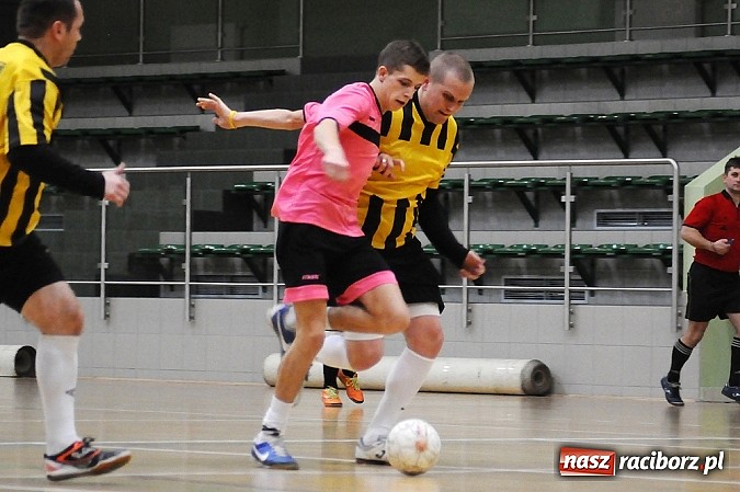 Zdjęcie w galerii na portalu naszraciborz.pl: Węglowski Team i A.M.J. Dach-Mig lepsi od rywali wiadomości z regionu