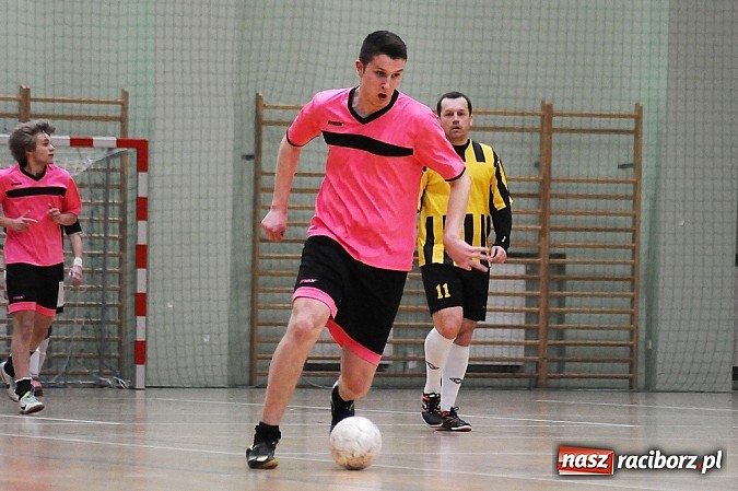 Zdjęcie w galerii na portalu naszraciborz.pl: Węglowski Team i A.M.J. Dach-Mig lepsi od rywali wiadomości z regionu