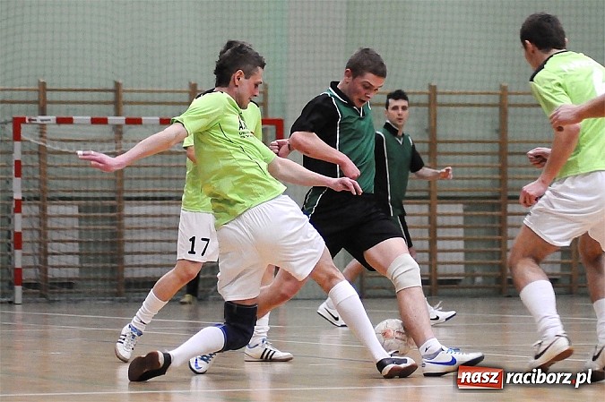 Zdjęcie w galerii na portalu naszraciborz.pl: Węglowski Team i A.M.J. Dach-Mig lepsi od rywali wiadomości z regionu