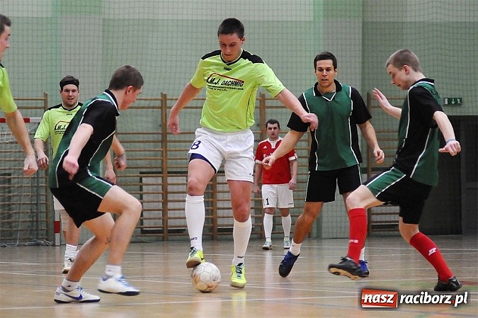 Zdjęcie w galerii na portalu naszraciborz.pl: Węglowski Team i A.M.J. Dach-Mig lepsi od rywali wiadomości z regionu