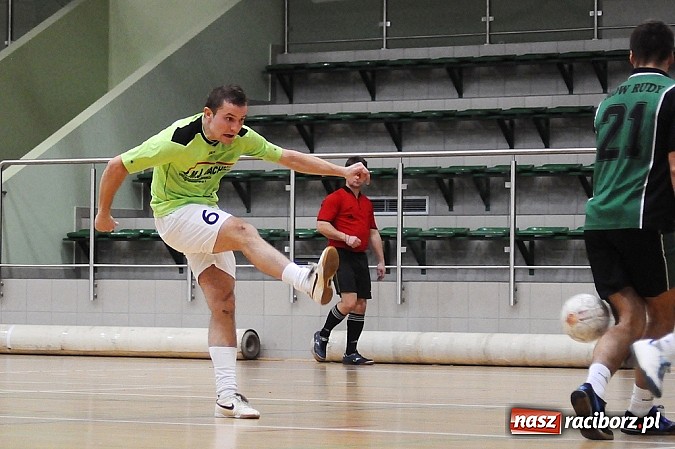 Zdjęcie w galerii na portalu naszraciborz.pl: Węglowski Team i A.M.J. Dach-Mig lepsi od rywali wiadomości z regionu