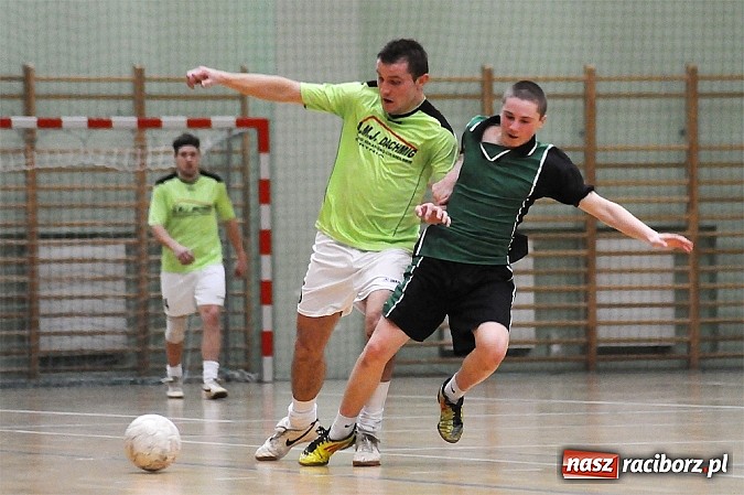 Zdjęcie w galerii na portalu naszraciborz.pl: Węglowski Team i A.M.J. Dach-Mig lepsi od rywali wiadomości z regionu