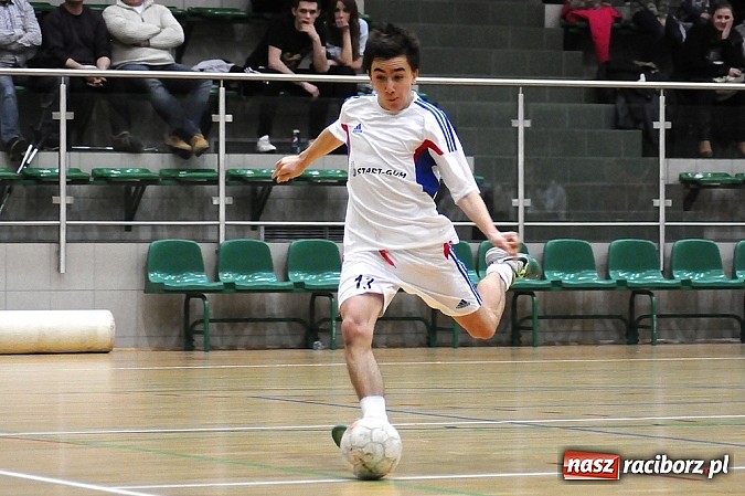 Zdjęcie w galerii na portalu naszraciborz.pl: HLPN: Wychylylybymy i Tritle w pierwszej lidze wiadomości z regionu