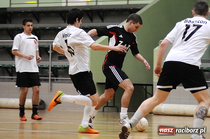 Zdjęcie w galerii na portalu naszraciborz.pl: HLPN: Wychylylybymy i Tritle w pierwszej lidze wiadomości z regionu