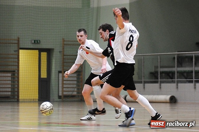 Zdjęcie w galerii na portalu naszraciborz.pl: HLPN: Wychylylybymy i Tritle w pierwszej lidze wiadomości z regionu