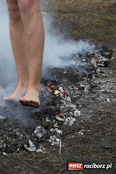 Zdjęcie w galerii na portalu naszraciborz.pl: Kąpiel w zimnej wodzie to ich sposób na wzmocnienie odporności organizmu wiadomości z regionu