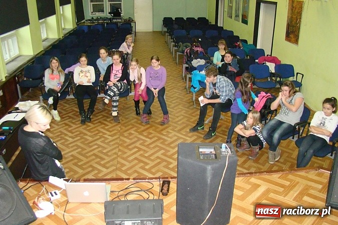 Zdjęcie w galerii na portalu naszraciborz.pl: Warsztaty wokalne z Hanią Hołek wiadomości z regionu
