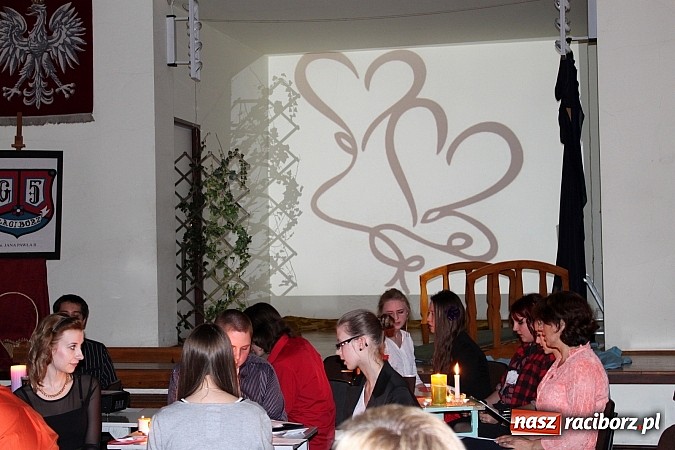 Zdjęcie w galerii na portalu naszraciborz.pl: W G5 mówią o miłości wiadomości z regionu