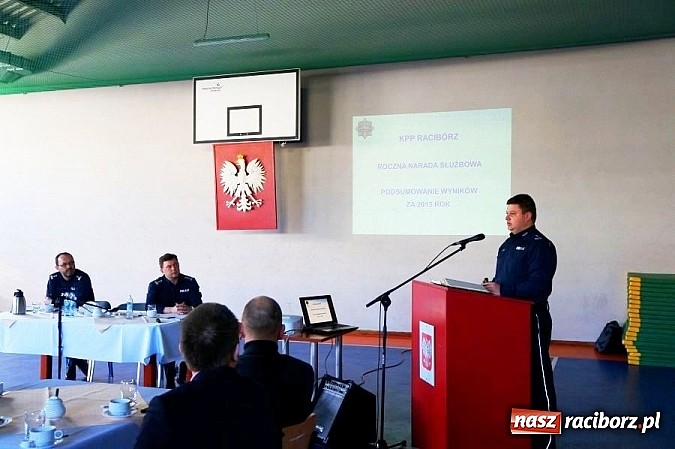 Zdjęcie w galerii na portalu naszraciborz.pl: Raport KPP za 2013 rok: Policjanci ograniczyli przestępczość i nałożyli więcej mandat&oacute;w wiadomości z regionu