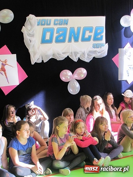 Zdjęcie w galerii na portalu naszraciborz.pl: Energia tańca w sali gimnastycznej SP 13 wiadomości z regionu