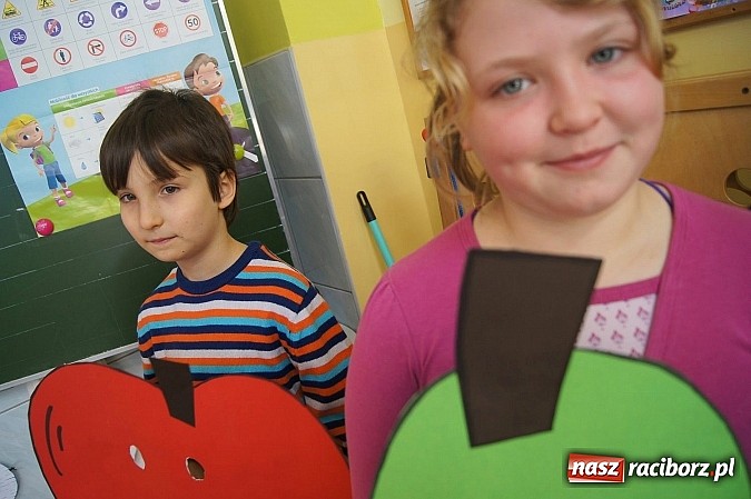 Zdjęcie w galerii na portalu naszraciborz.pl: Szkoła z Nędzy na podium ogólnopolskiego konkursu wiadomości z regionu