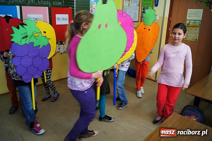 Zdjęcie w galerii na portalu naszraciborz.pl: Szkoła z Nędzy na podium ogólnopolskiego konkursu wiadomości z regionu