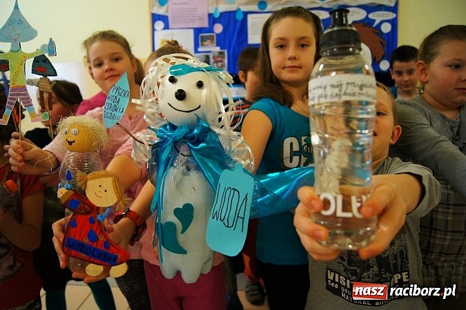 Zdjęcie w galerii na portalu naszraciborz.pl: Szkoła z Nędzy na podium ogólnopolskiego konkursu wiadomości z regionu