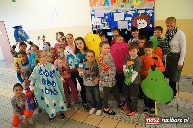 Zdjęcie w galerii na portalu naszraciborz.pl: Szkoła z Nędzy na podium ogólnopolskiego konkursu wiadomości z regionu