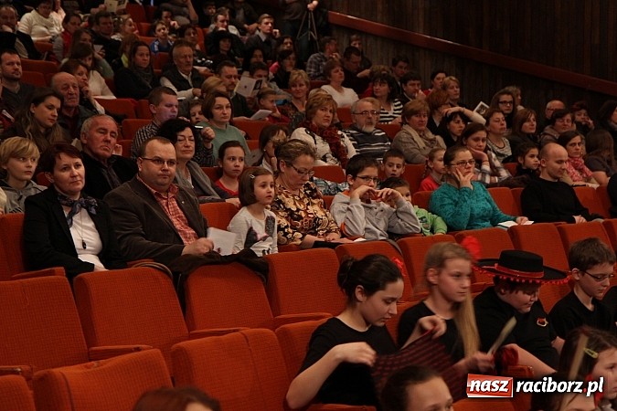 Zdjęcie w galerii na portalu naszraciborz.pl: Karnawałowy koncert w Szkole Muzycznej wiadomości z regionu
