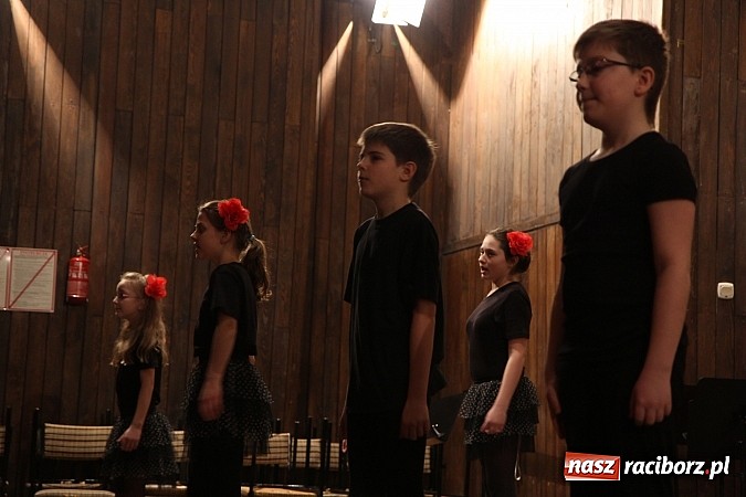 Zdjęcie w galerii na portalu naszraciborz.pl: Karnawałowy koncert w Szkole Muzycznej wiadomości z regionu