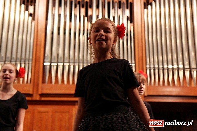 Zdjęcie w galerii na portalu naszraciborz.pl: Karnawałowy koncert w Szkole Muzycznej wiadomości z regionu