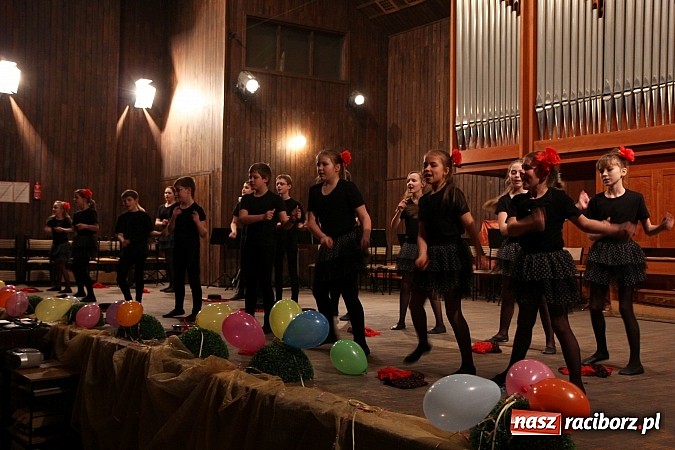 Zdjęcie w galerii na portalu naszraciborz.pl: Karnawałowy koncert w Szkole Muzycznej wiadomości z regionu
