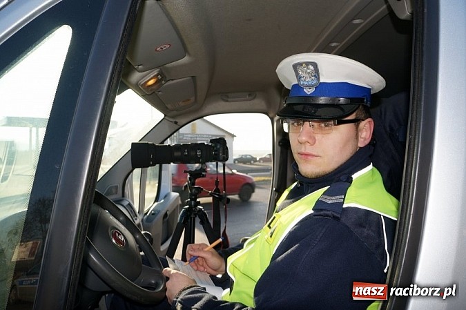 Zdjęcie w galerii na portalu naszraciborz.pl: Czujnym okiem spojrzeli na pieszych wiadomości z regionu