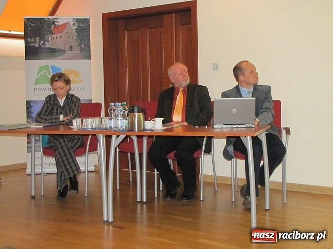 Zdjęcie w galerii na portalu naszraciborz.pl: Gospodarować i nawozić świadomie. Szkolenie dla rolników na Zamku Piastowskim wiadomości z regionu