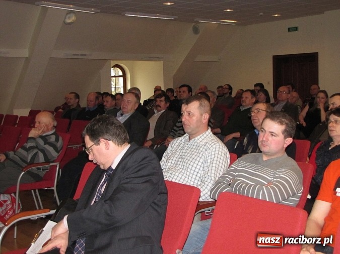 Zdjęcie w galerii na portalu naszraciborz.pl: Gospodarować i nawozić świadomie. Szkolenie dla rolników na Zamku Piastowskim wiadomości z regionu