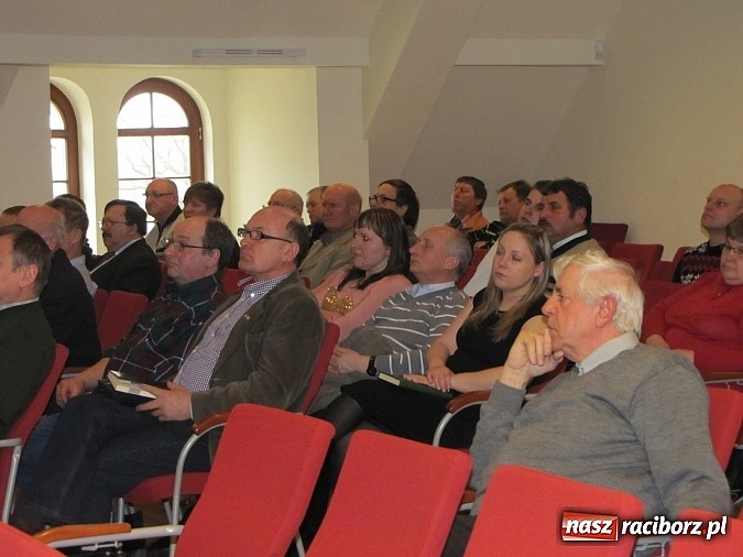 Zdjęcie w galerii na portalu naszraciborz.pl: Gospodarować i nawozić świadomie. Szkolenie dla rolników na Zamku Piastowskim wiadomości z regionu