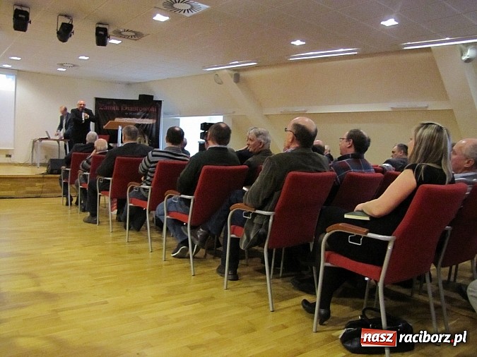 Zdjęcie w galerii na portalu naszraciborz.pl: Gospodarować i nawozić świadomie. Szkolenie dla rolników na Zamku Piastowskim wiadomości z regionu