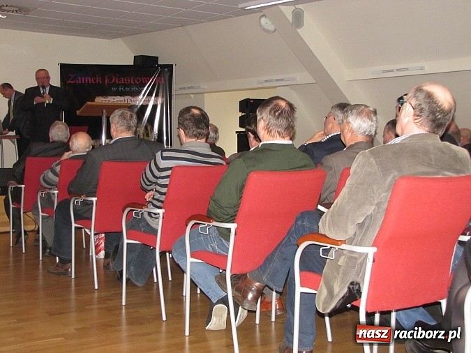 Zdjęcie w galerii na portalu naszraciborz.pl: Gospodarować i nawozić świadomie. Szkolenie dla rolników na Zamku Piastowskim wiadomości z regionu