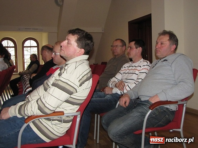 Zdjęcie w galerii na portalu naszraciborz.pl: Gospodarować i nawozić świadomie. Szkolenie dla rolników na Zamku Piastowskim wiadomości z regionu