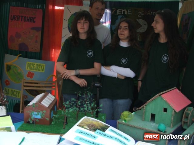 Zdjęcie w galerii na portalu naszraciborz.pl: Ekologicznie na raciborskim Rynku wiadomości z regionu