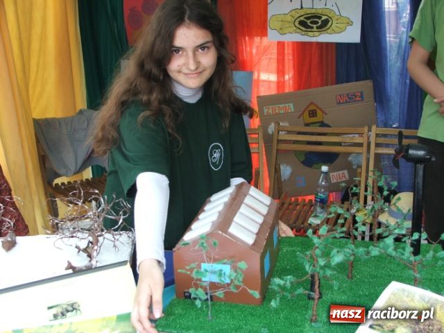 Zdjęcie w galerii na portalu naszraciborz.pl: Ekologicznie na raciborskim Rynku wiadomości z regionu