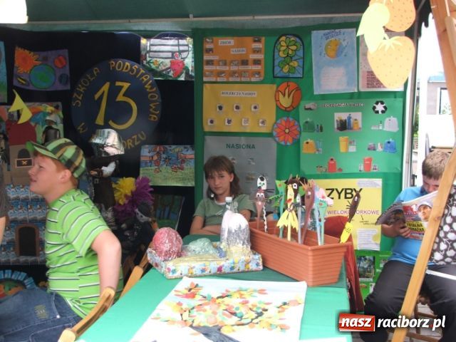 Zdjęcie w galerii na portalu naszraciborz.pl: Ekologicznie na raciborskim Rynku wiadomości z regionu