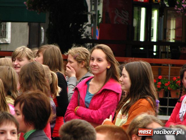 Zdjęcie w galerii na portalu naszraciborz.pl: Ekologicznie na raciborskim Rynku wiadomości z regionu