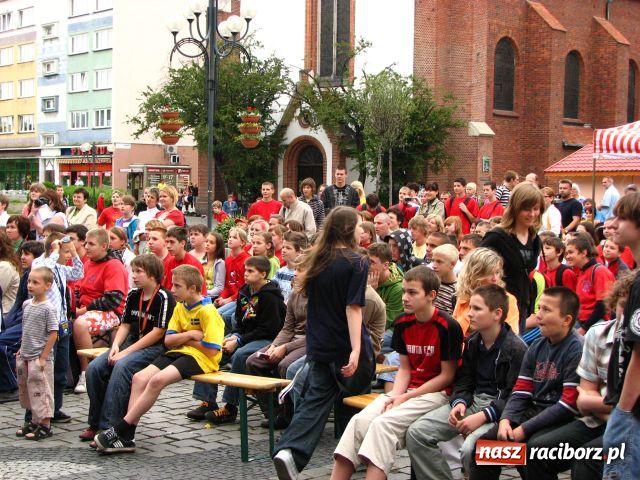 Zdjęcie w galerii na portalu naszraciborz.pl: Ekologicznie na raciborskim Rynku wiadomości z regionu