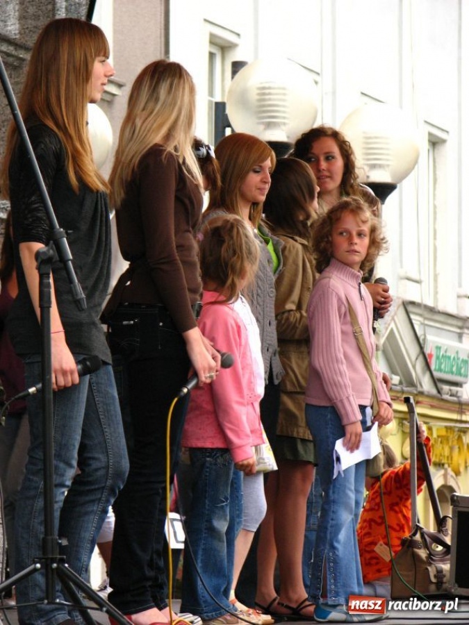 Zdjęcie w galerii na portalu naszraciborz.pl: Ekologicznie na raciborskim Rynku wiadomości z regionu