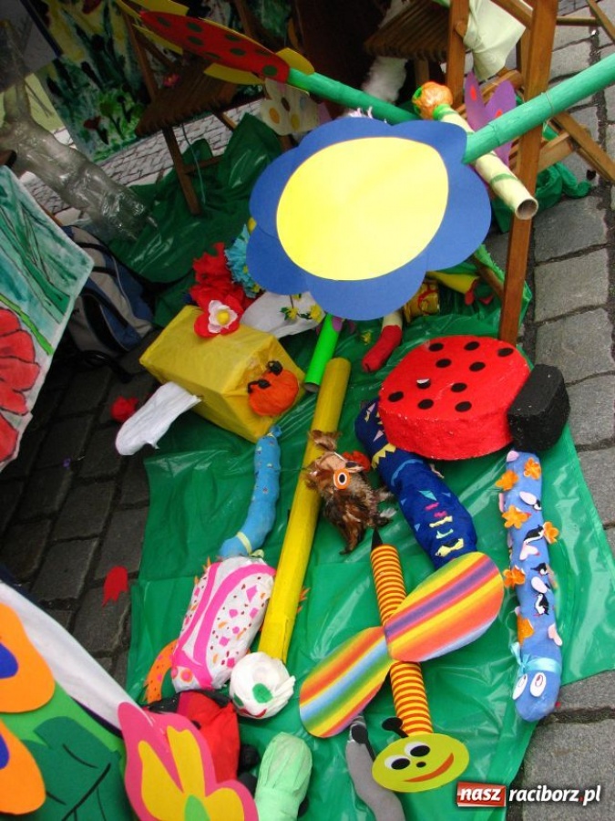 Zdjęcie w galerii na portalu naszraciborz.pl: Ekologicznie na raciborskim Rynku wiadomości z regionu