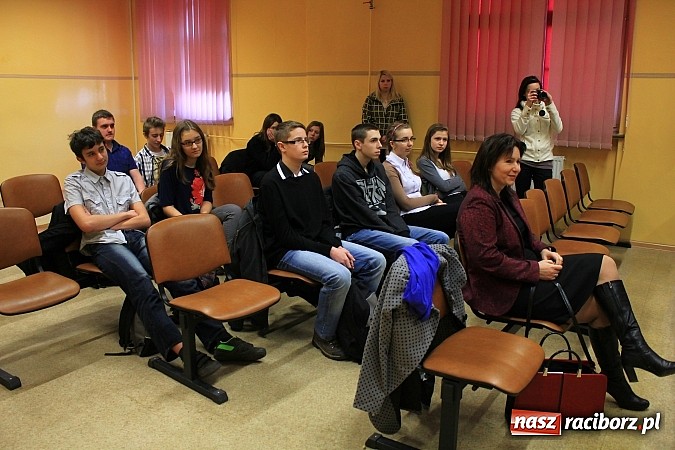 Zdjęcie w galerii na portalu naszraciborz.pl: Mądre głowy rywalizowały w Budowlance wiadomości z regionu