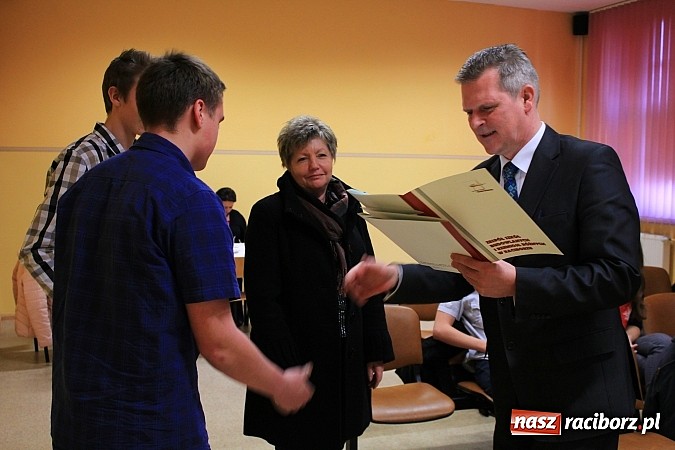 Zdjęcie w galerii na portalu naszraciborz.pl: Mądre głowy rywalizowały w Budowlance wiadomości z regionu