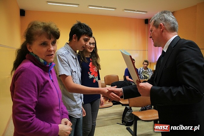 Zdjęcie w galerii na portalu naszraciborz.pl: Mądre głowy rywalizowały w Budowlance wiadomości z regionu