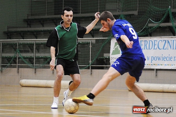 Zdjęcie w galerii na portalu naszraciborz.pl: Węglowski wygrywa na zakończenie fazy grupowej wiadomości z regionu