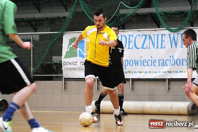 Zdjęcie w galerii na portalu naszraciborz.pl: Węglowski wygrywa na zakończenie fazy grupowej wiadomości z regionu