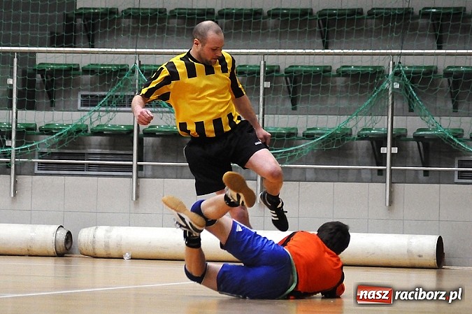 Zdjęcie w galerii na portalu naszraciborz.pl: Węglowski wygrywa na zakończenie fazy grupowej wiadomości z regionu