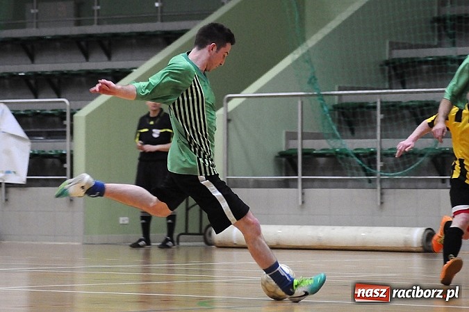 Zdjęcie w galerii na portalu naszraciborz.pl: Węglowski wygrywa na zakończenie fazy grupowej wiadomości z regionu